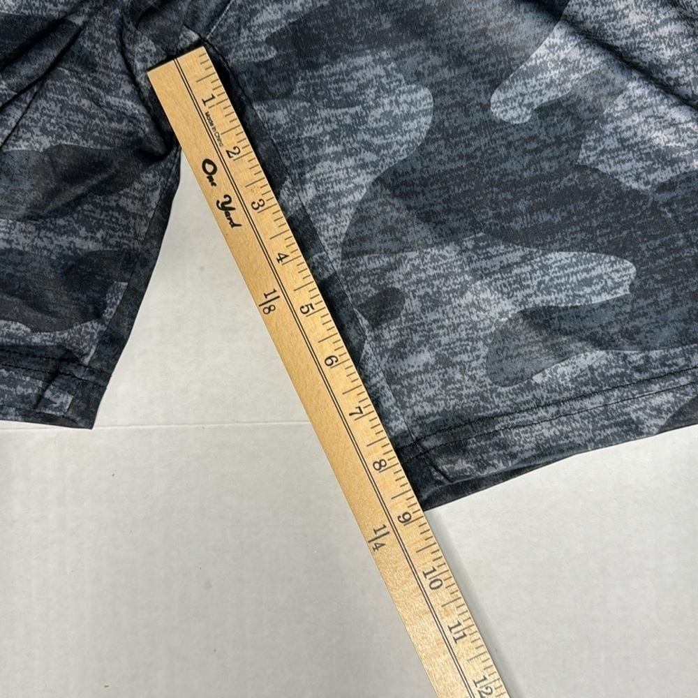 Men’s Reebok performance shorts - Picture 7 of 9